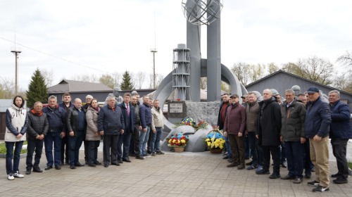 Делегація Держводагентства вшанувала героїзм ліквідаторів до 40 роковин аварії на Чорнобильській атомній електростанції