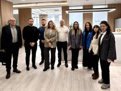 Заступниця Міністра захисту довкілля та природних ресурсів України з питань європейської інтеграції  Ольга Юхимчук зустрілася з експертами компаній-членів Американської торгівельної палати в Україні